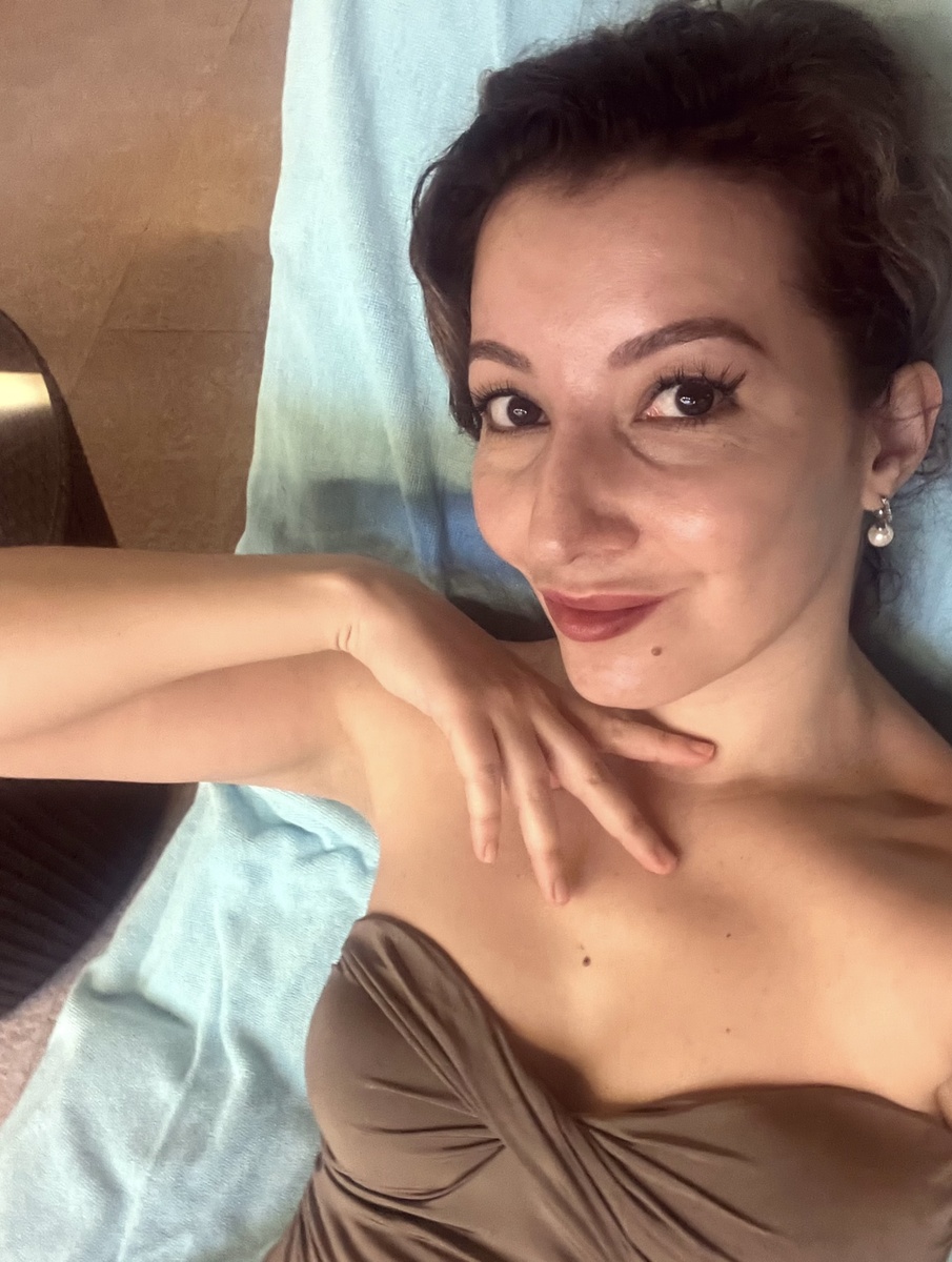 Поддерживать красоту очень затратно 🤷‍♀️