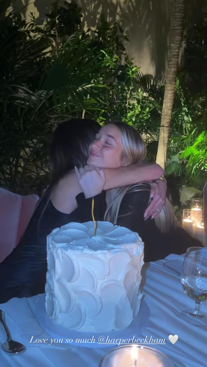    Виктория Бекхэм с дочерью. Фото: Инстаграм (запрещен в РФ) @victoriabeckham