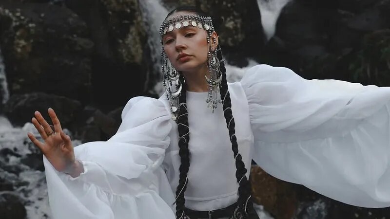 певица Адель из группы Ай Йола