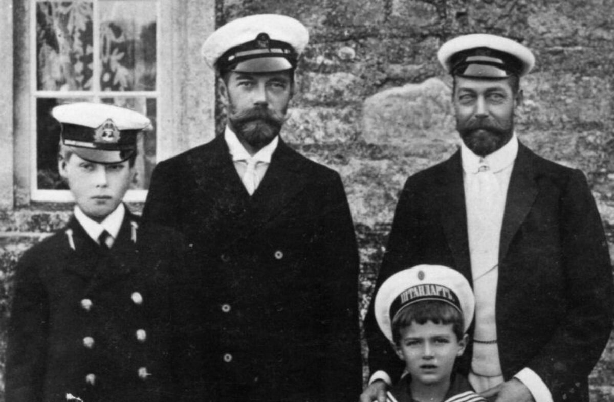 Николай II и Георг V. Источник: commons.wikimedia.org