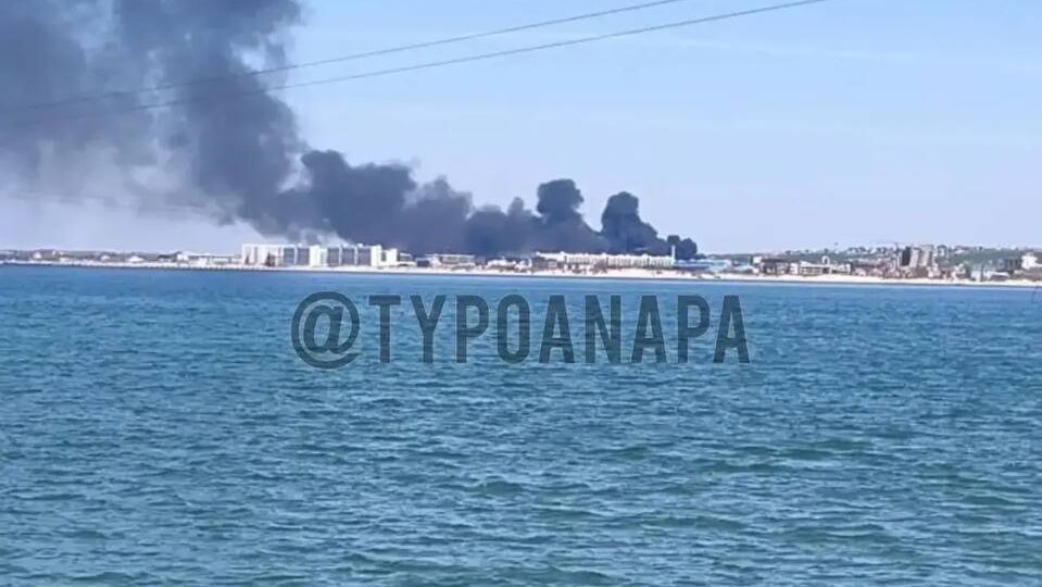 ‼️В Анапе горит стройка нового отеля в районе аквапарка «Тики-так