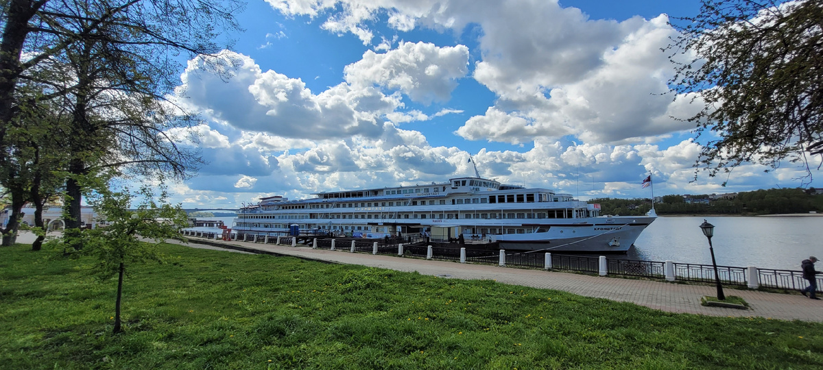 Набережная реки Волги