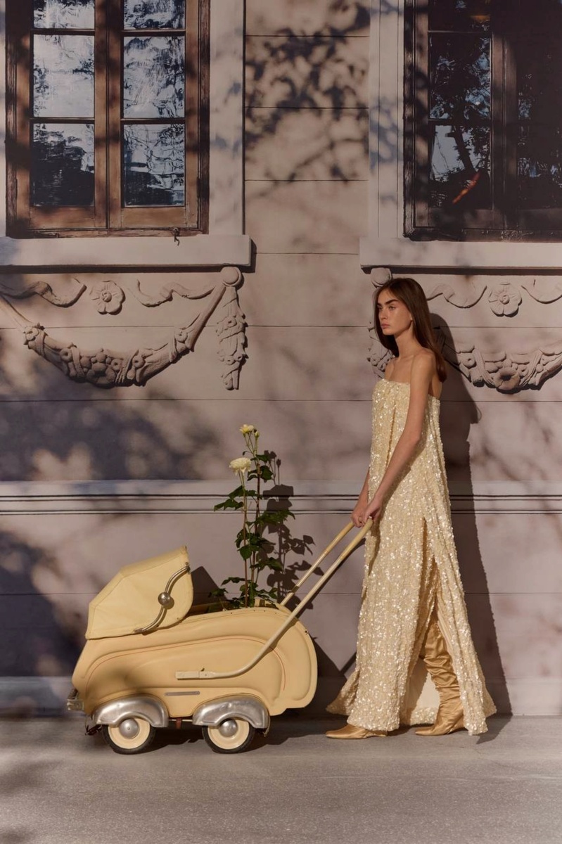 Новая линия Галины Юдашкиной под брендом YUDASHKIN. Источник фото: интернет