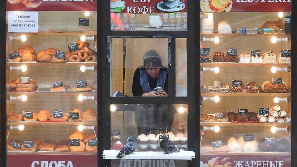 На «Госуслугах» появились сервисы для проверки законности торговли в Смоленске