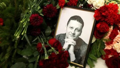 9.5.1978 - 5.1.2020, всего 42 года... 