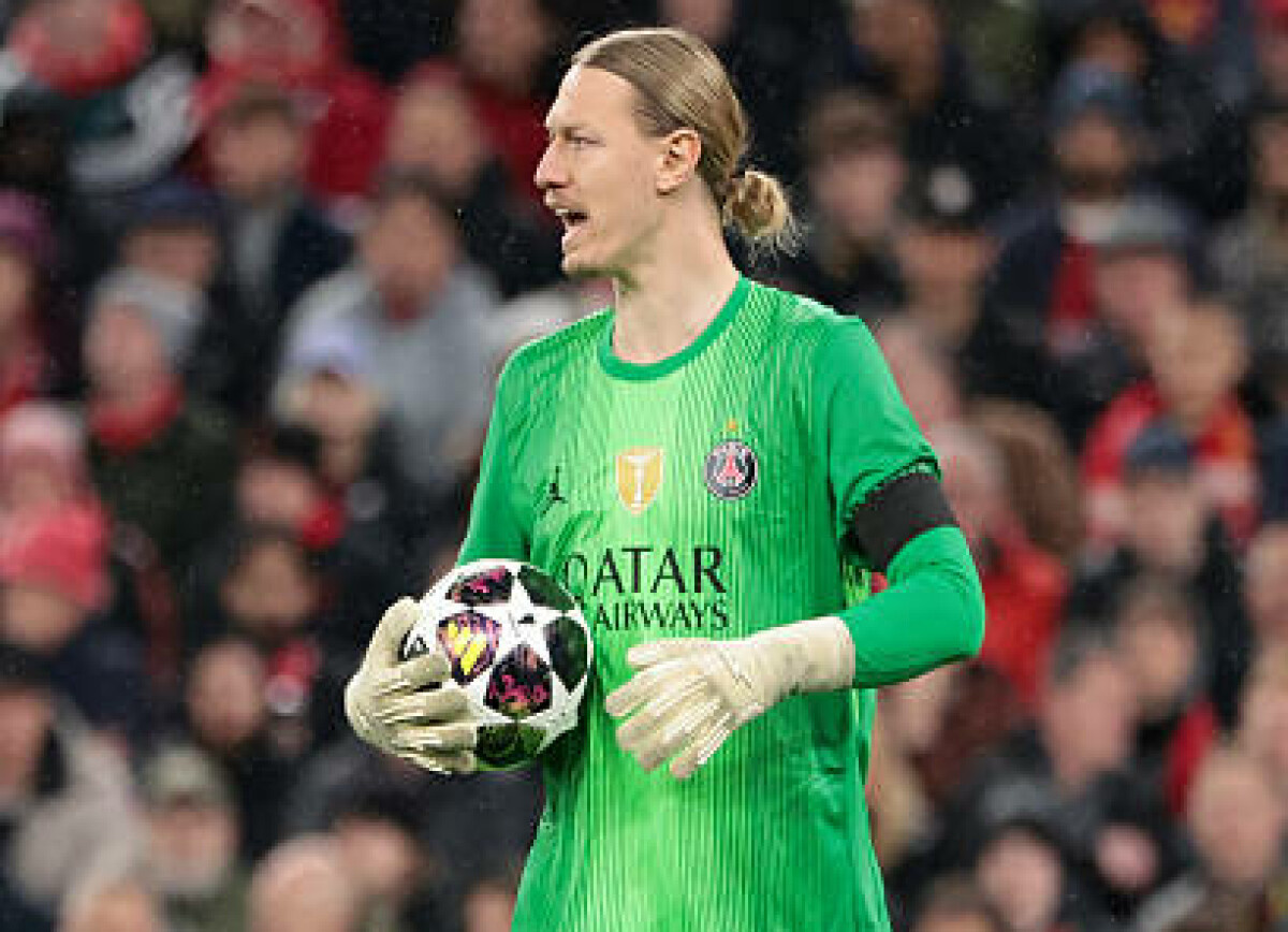     Бывшие чемпионы Франции Обраньяк и Мику о Сафонове: он далеко не Буффон, но играет эффективно