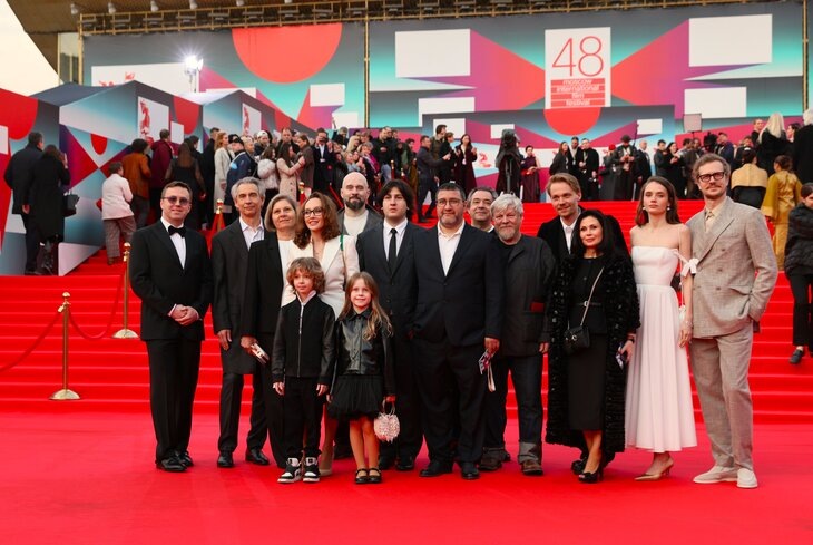 ММКФ-2026 стартовал в Москве: посмотрите, как прошло открытие кинофестиваля