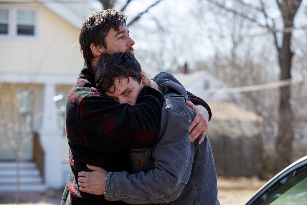 Кадр из фильма «Манчестер у моря» / «Manchester by the Sea» (реж. Кеннет Лонерган, 2016). Дистрибуция: Amazon Studios