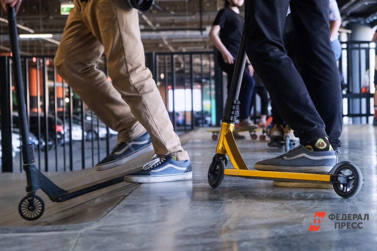 В Петербурге действует 36 зон запрета движения СИМ.  Фото: Фото: ФедералПресс / Полина Зиновьева