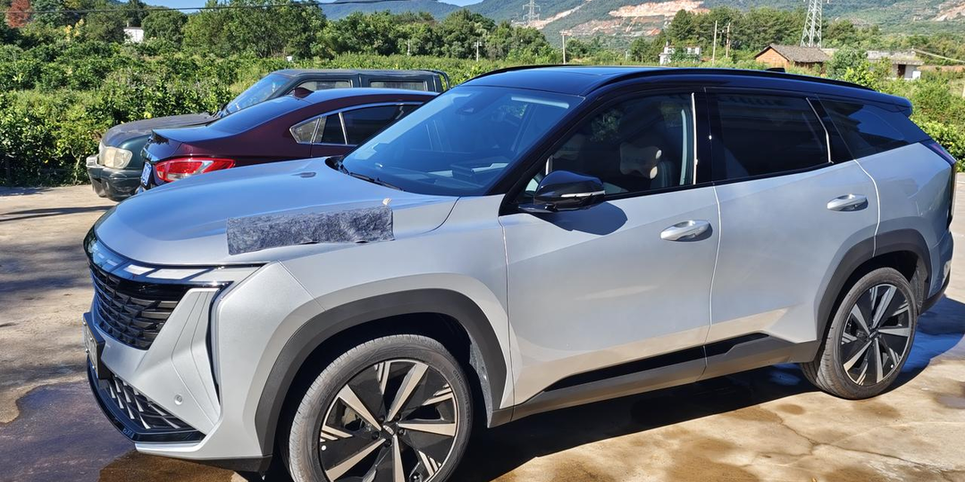 Спустя пару месяцев на новом Geely Atlas II 1.5T - отзыв реального владельца китайского кроссовера