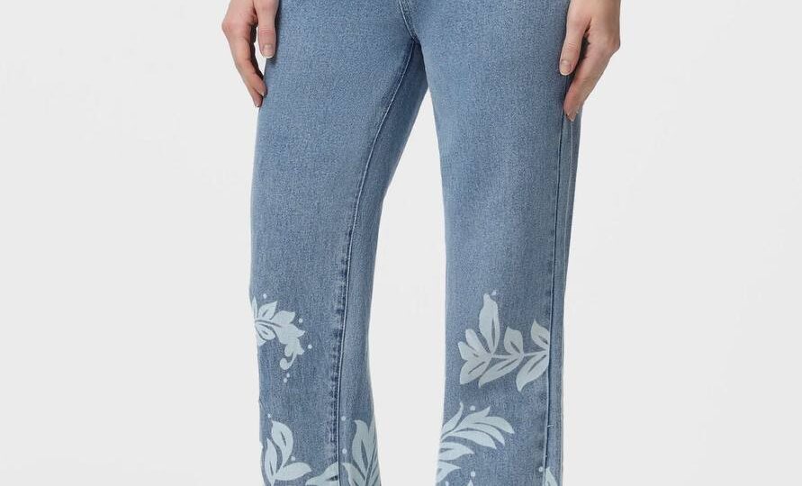 Это джинсы под номером 2