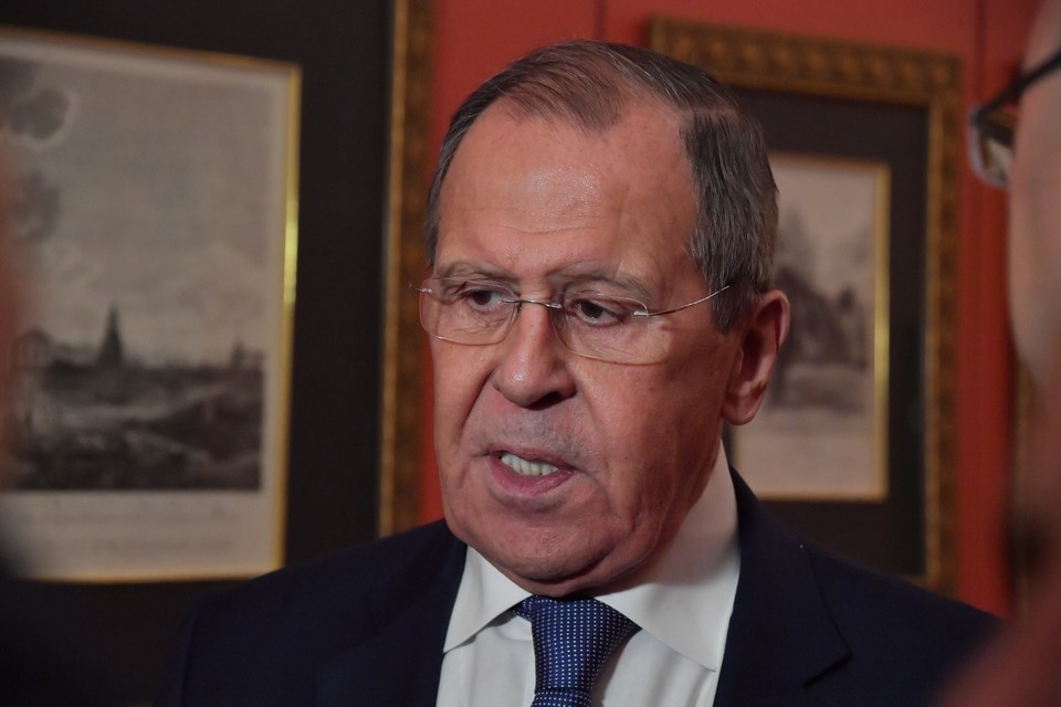    Лавров сообщил, что обсудил с коллегами по СНГ ситуацию на Ближнем Востоке Владимир ВЕЛЕНГУРИН