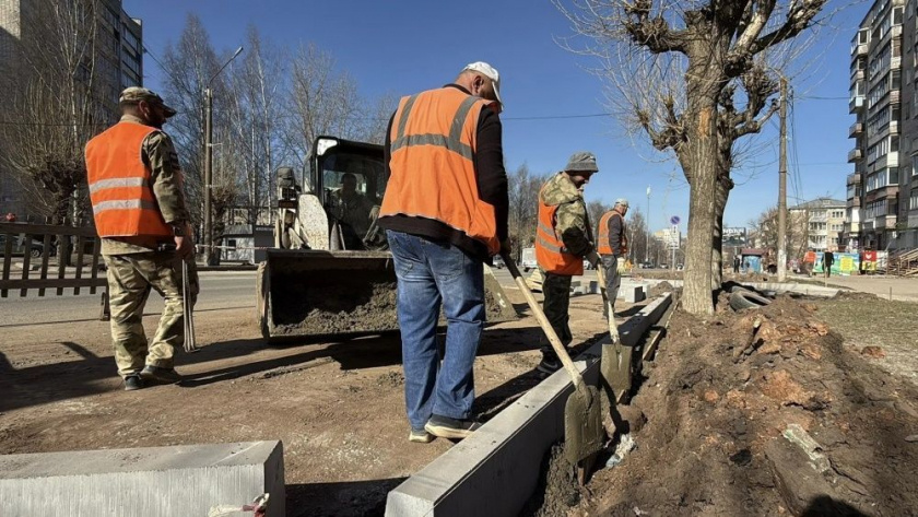    Фото администрации города Кирова