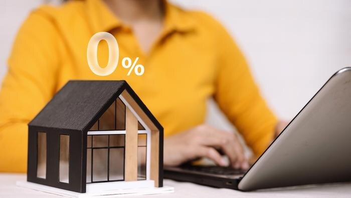 Обложка © Shutterstock / FOTODOM / Jutharat Jaroenwong