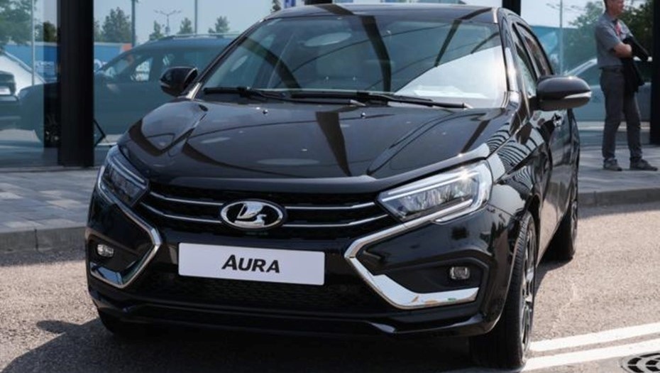    Власти Петербурга закупают 40 чёрных автомобилей Lada Aura за 108 млн рублей Автор фото: Валерий Шарифулин / ТАСС
