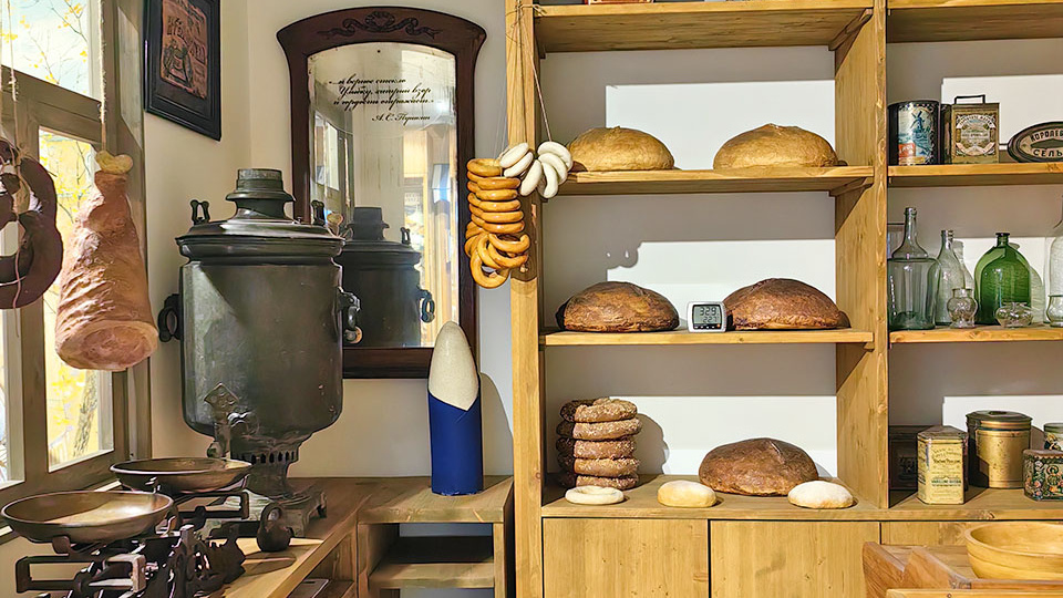 Музей хлеба в Петербурге: советская булочная, кондитерская и блокадный Ленинград.