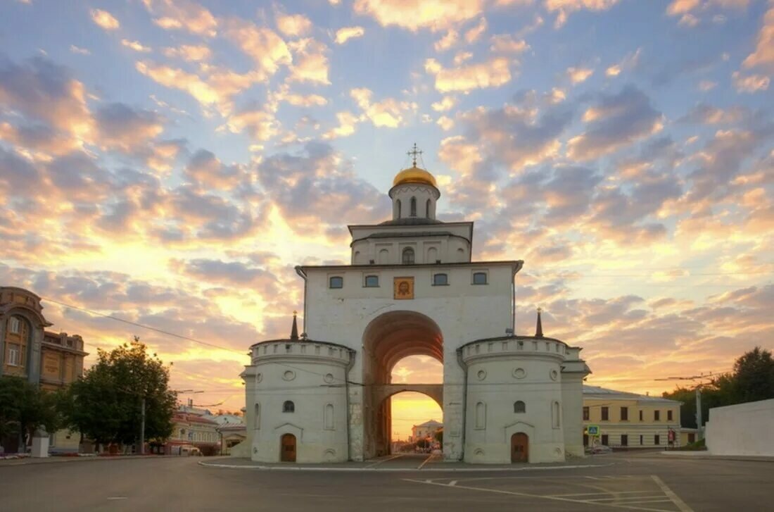 Золотые ворота во Владимире. Конечно, современное фото. 