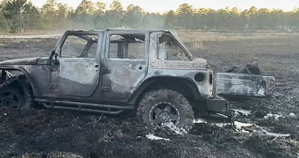 Застрял – и сжёг гектары. Как один Wrangler устроил пожар во Флориде