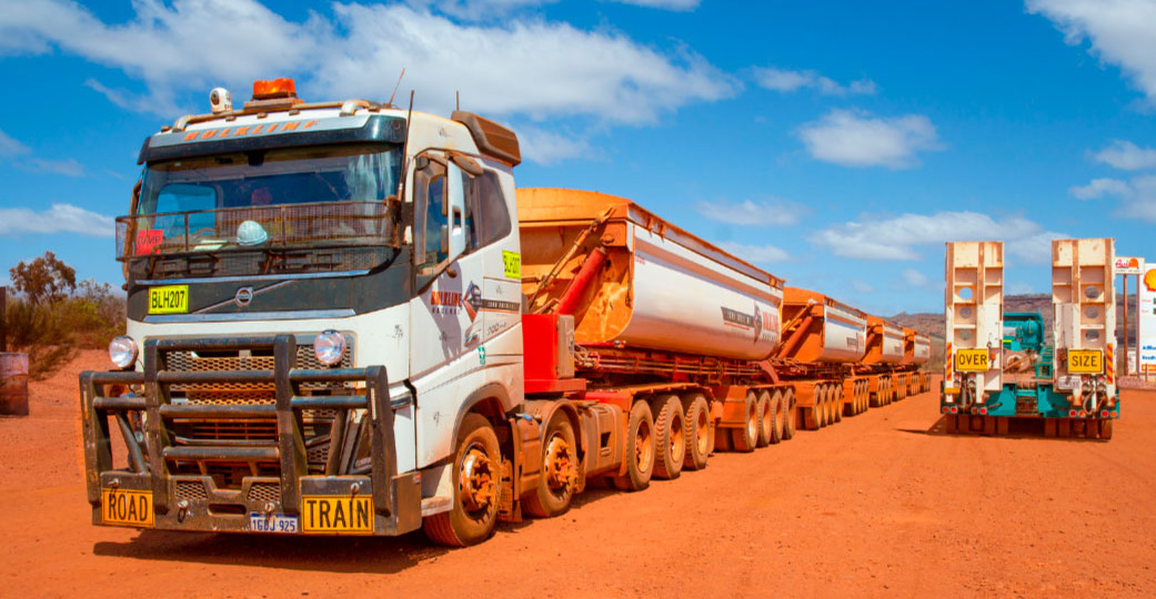 Хорошо, что у нас таких нет: Огромные автопоезда в Австралии
