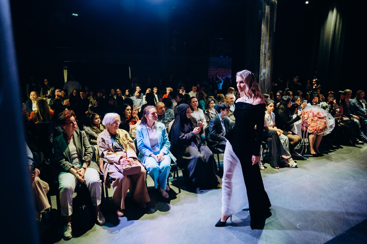 Дипломная коллекция Марьям Писаховой «Сияние ускользающей ночи» 