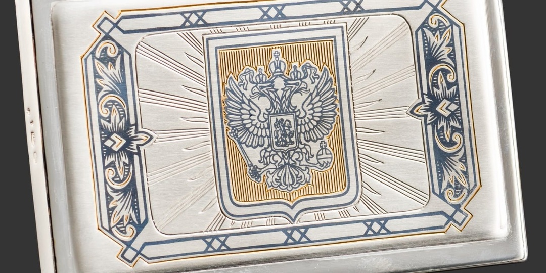 Визитница «Герб России»: как произвести впечатление