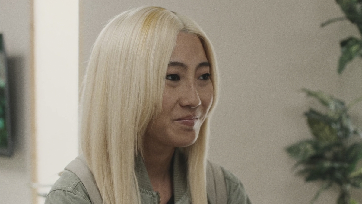 Кадр из фильма "Отклонение"