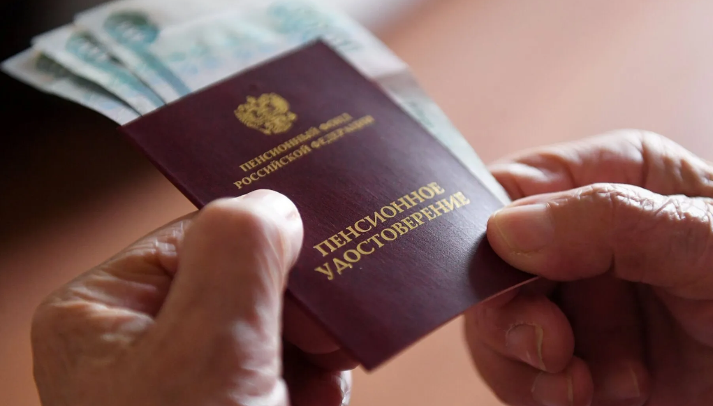 Почему пенсии уже не гарантированы? Разбираем острую дискуссию вокруг будущих доходов на заслуженном отдыхе
