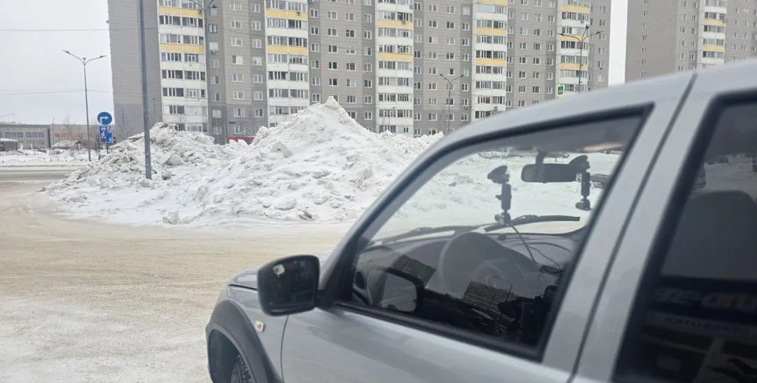 Сургутский «Дозор» оштрафовал нарушителей на 190 тысяч рублей за неубранный снег