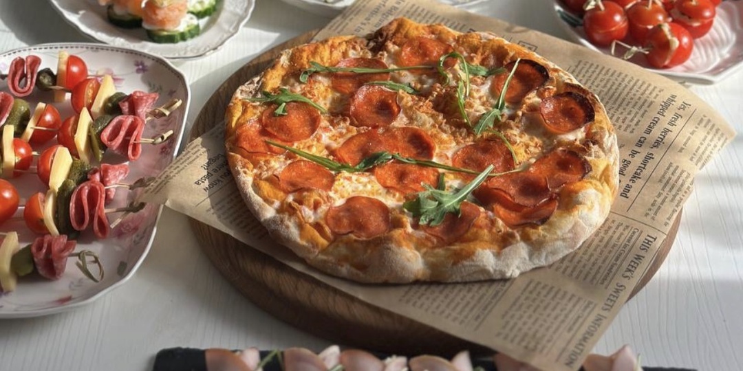 Закусочный стол на 4 человека: просто, красиво и без лишних затрат