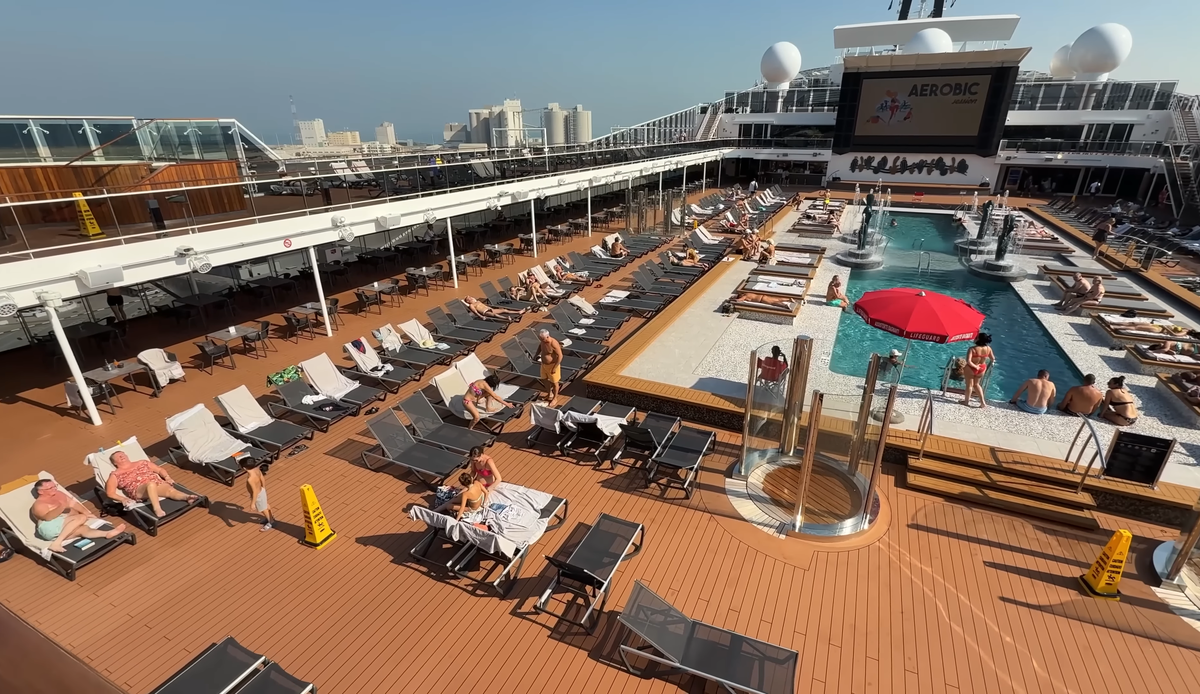 Тот самый бассейн