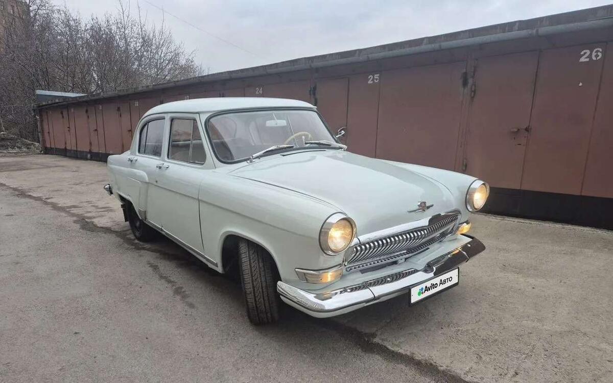 Уникальную Волгу с мощным японским двигателем выставили на продажуВ Петербурге Волгу ГАЗ-24 с японским мотором и АКП продают за 3,5 млн рублей
📷
📷
📷
📷
