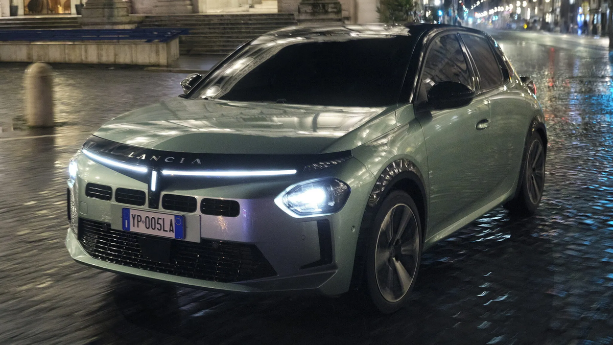 Самая дешевая Lancia Ypsilon
