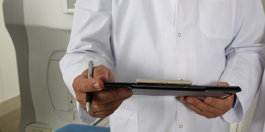 График работы саратовских поликлиник изменится в Радоницу