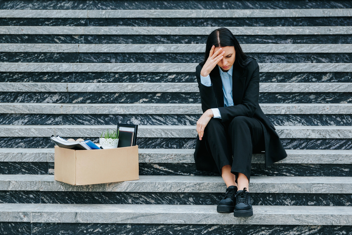     Как пережить увольнение и не потерять себя: советы психолога