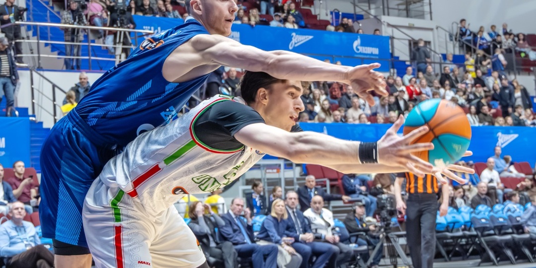 Баскетбольный «Зенит» в матче Единой лиги одержал победу над казанским УНИКСом (86:69)