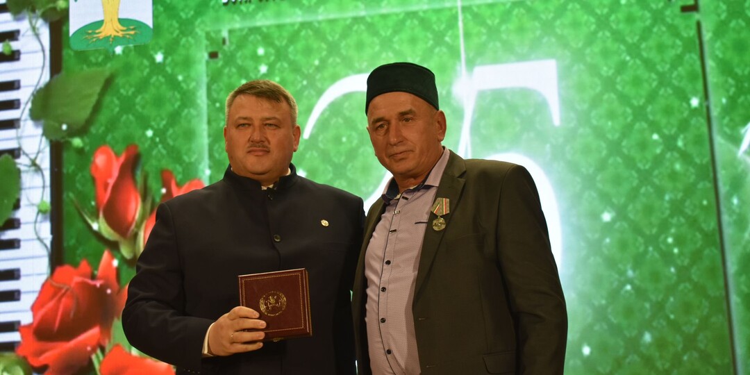 На торжестве по случаю 35-летия образования Кайбицкого района чествовали кайбичан, удостоившихся государственных наград