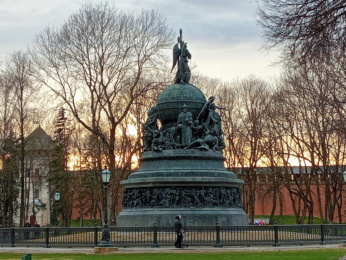 Памятник "Тысячелетие России" (1862 г.)