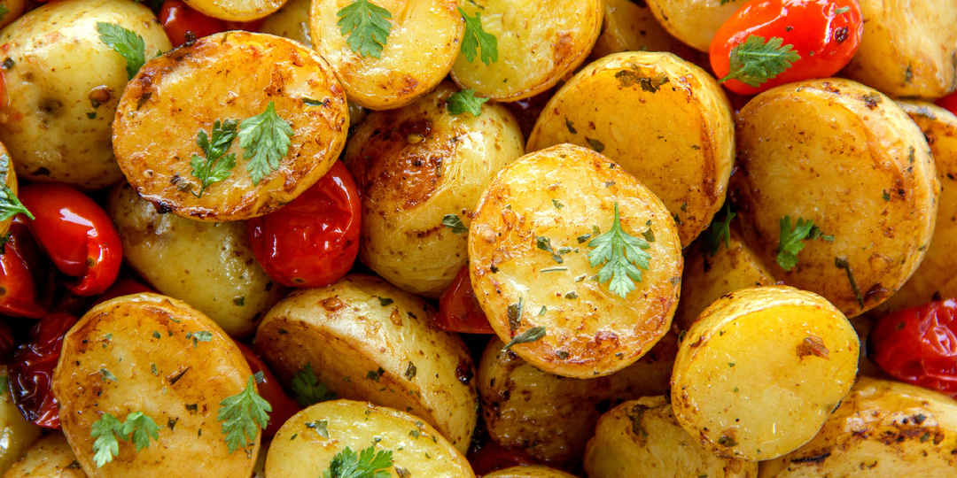 Топ 5 вкусных рецептов из молодого картофеля: просто и быстро