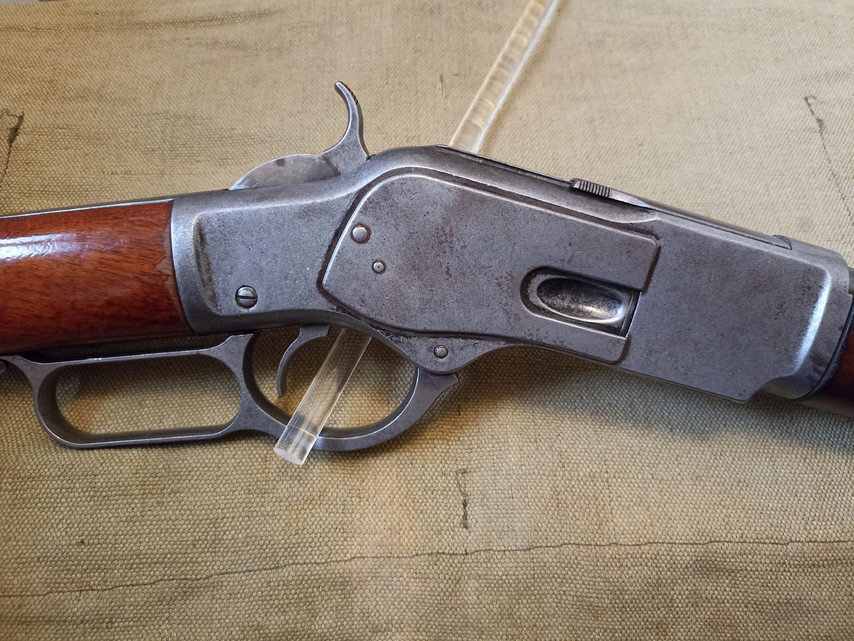 Uberti model 1873 вид справа