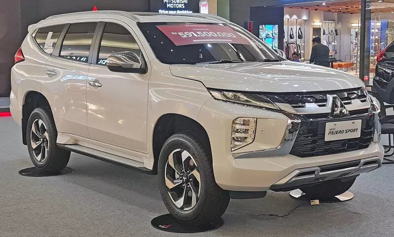    Mitsubishi Pajero Sport. Фото: wikimedia.org.