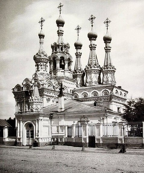 Церковь Рождества Богородицы в Путинках. Фотография из альбома Н.А. Найденова, 1882 г.