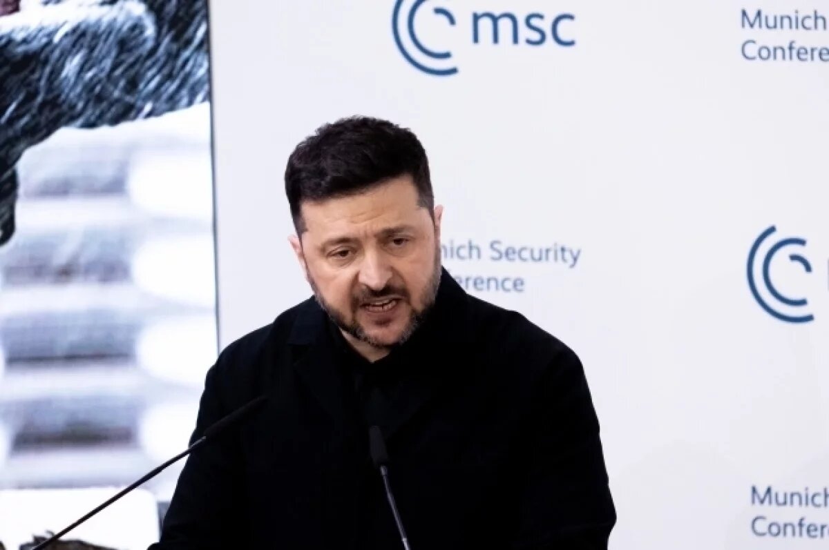    Зеленский ввел санкции против священнослужителей из России и Белоруссии