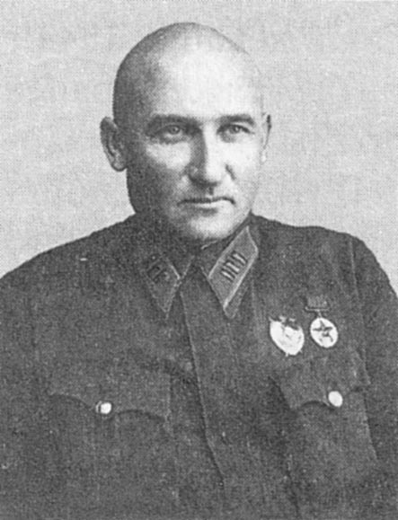 Пётр Виссарионович Гнедин (Гнидин; 27 сентября 1893, станица Екатериненская, Первый Донской округ, область Войска Донского — 1 февраля 1962, Каменск-Шахтинский, Ростовская область) — советский военный деятель, генерал-майор (14.10.1942)