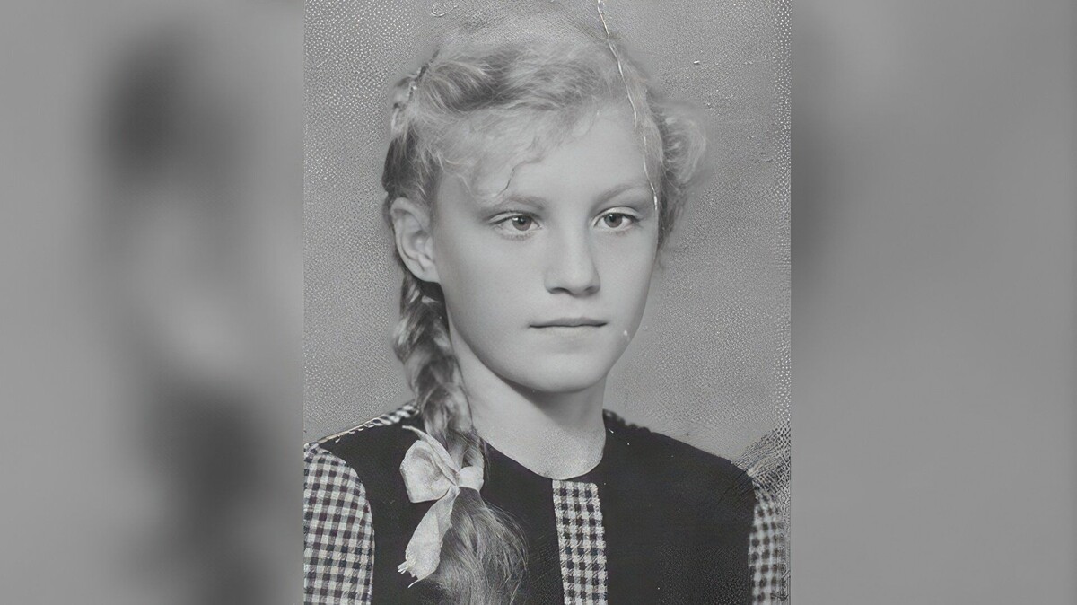 Анна в детстве