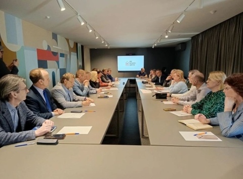 В Нижнем Новгороде обсуждают отказ от наличной оплаты в транспорте