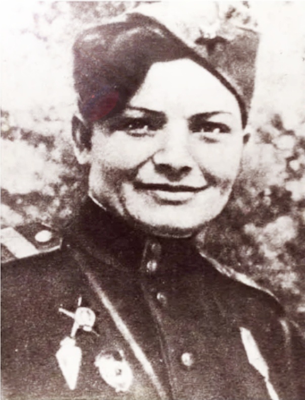 Екатерина Алексеевна Петлюк — советский танкист, участница Великой Отечественной войны. В годы войны — механик-водитель именного лёгкого танка Т-60 — «Малютка», построенного на деньги дошкольников города Омска. 