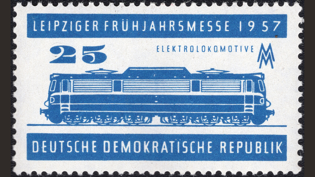 1. Германская Демократическая Республика, 1957 год, № 560. Электровоз BR 251. Весенняя ярмарка в Лейпциге. В галерее конверт первого дня (нажмите правую стрелку).