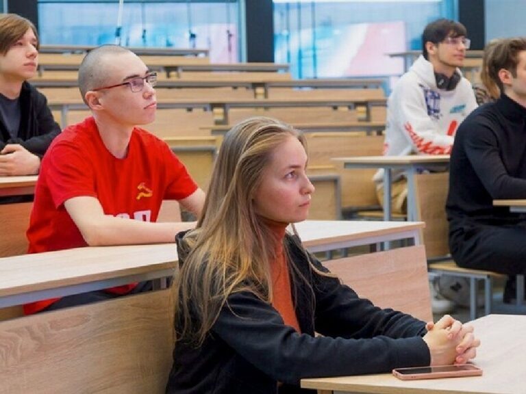    Иллюстрация к материалу: Демонстрационный экзамен станет основной аттестацией в колледжах с сентября