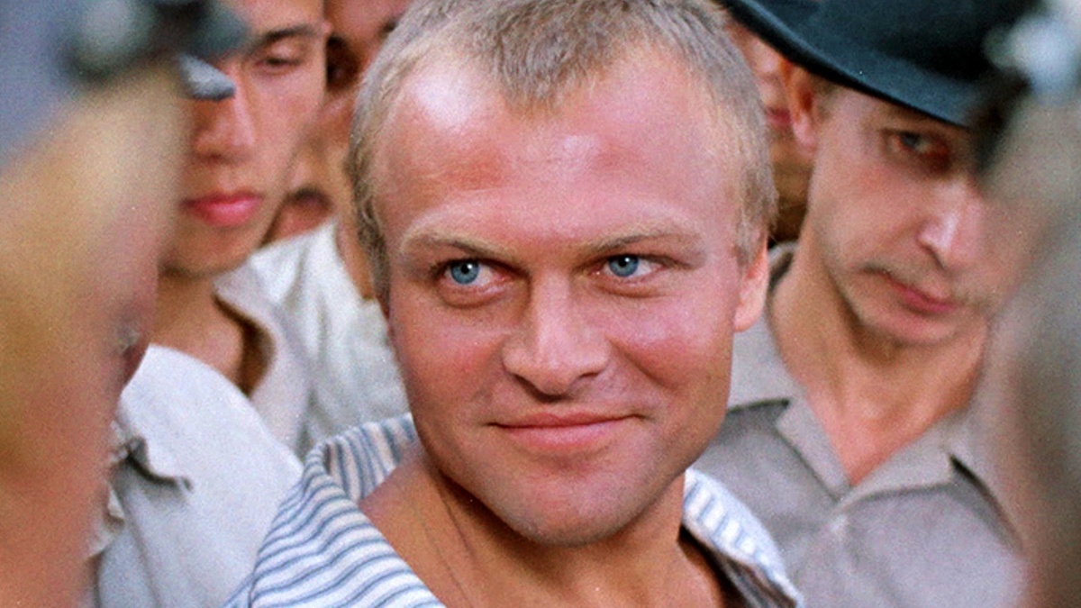 Актёр Александр Соловьёв в роли "Красавчика" в фильме "Зелёный фургон", 1983 г. 