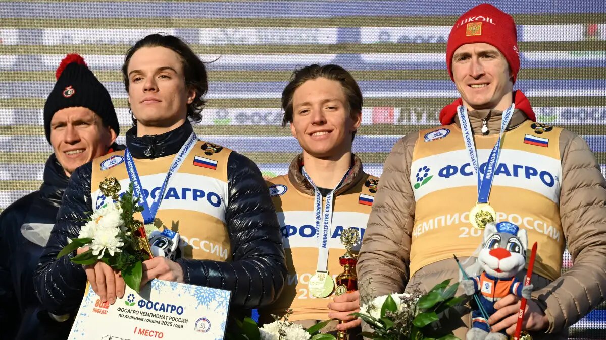    Александр Большунов, Сергей Волков, Савелий Коростелёв и Сергей Ардашев (слева направо) / Источник фото: РИА Новости